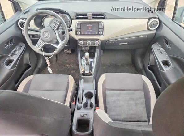 3N1CN8EV8ML889093 2021 NISSAN VERSA Серый Вид панели приборов