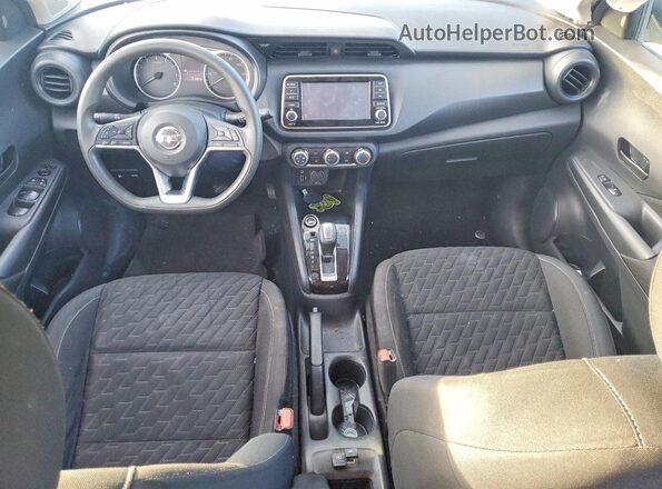 3N1CP5BV2ML532134 2021 NISSAN KICKS Серебряный Вид панели приборов