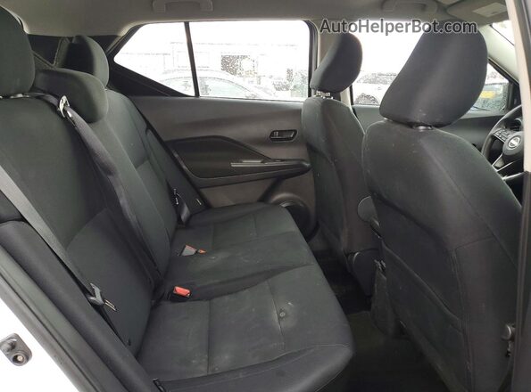 3N1CP5BV2RL490331 2024 NISSAN KICKS White Հետևի նստատեղերի տեսք