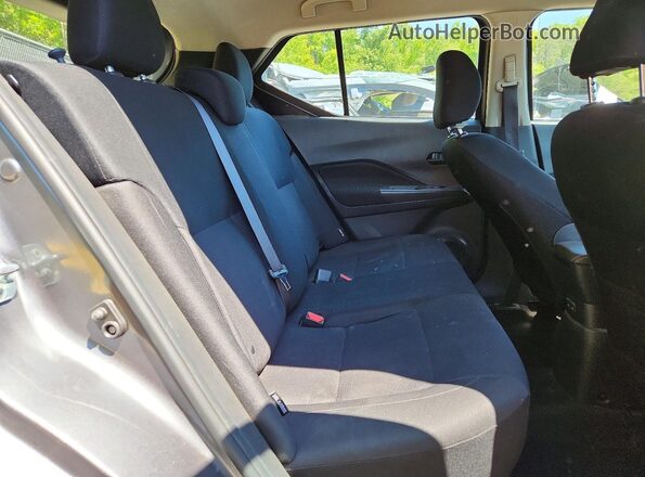 3N1CP5BV4RL593637 2024 NISSAN KICKS Gray Вид задньої частини салону