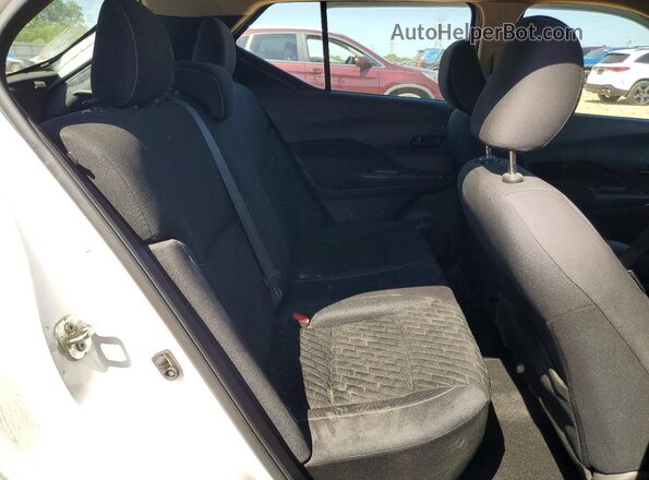 3N1CP5BV5ML506014 2021 NISSAN KICKS Белый Вид задней части салона