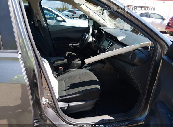 3N1CP5BV5RL564406 2024 NISSAN KICKS Серый Вид салона спереди