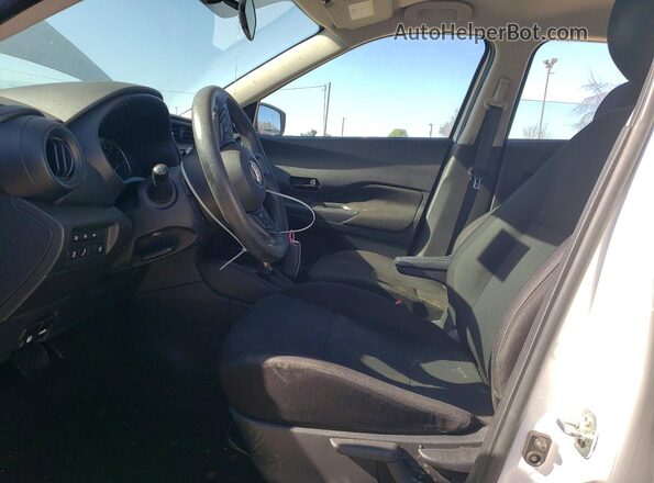 3N1CP5BV8PL497040 2023 NISSAN KICKS Белый Вид салона спереди