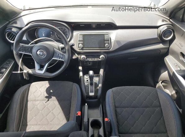 3N1CP5CU2JL503802 2018 NISSAN KICKS Gray წინა პანელის ხედი