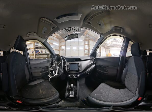 3N1CP5CU2JL519529 2018 NISSAN KICKS Silver Widok naklejki z numerem VIN