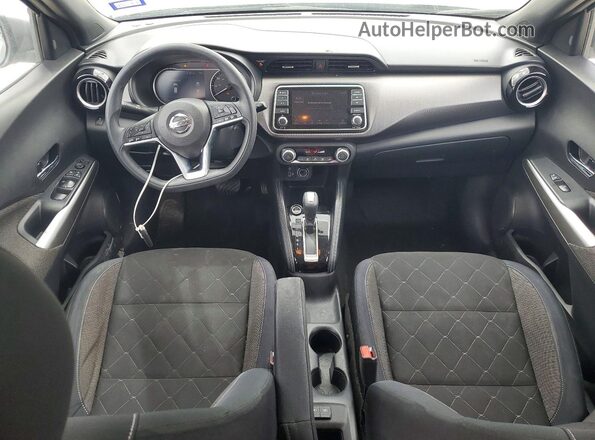 3N1CP5CU2JL535441 2018 NISSAN KICKS Gray წინა პანელის ხედი