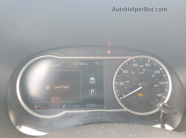 3N1CP5CU2JL535441 2018 NISSAN KICKS Gray ხელსაწყოთა პანელის ხედი