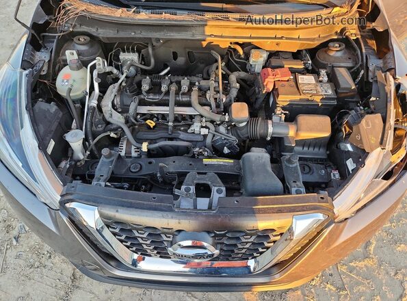 3N1CP5CU3JL520902 2018 NISSAN KICKS Black Vista interior trasera