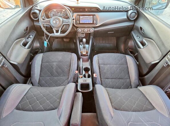 3N1CP5CU3JL520902 2018 NISSAN KICKS Black Vista del salpicadero