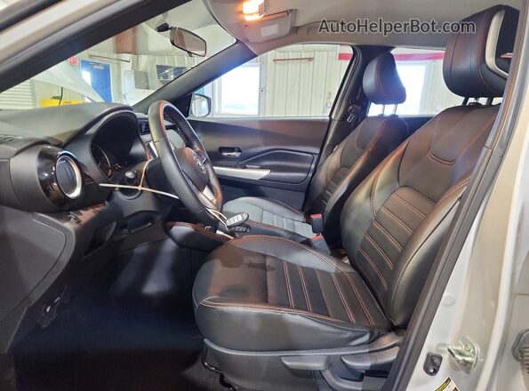 3N1CP5CU3KL515068 2019 NISSAN KICKS Silver Vista interior delantera