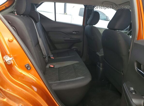 3N1CP5CU3KL561872 2019 NISSAN KICKS Orange Widok wnętrza z tyłu