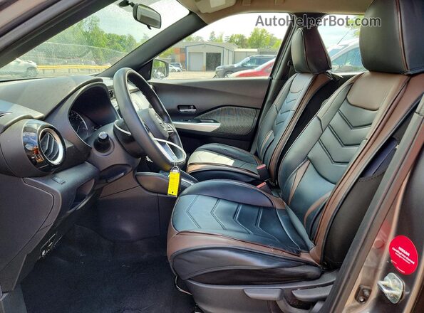 3N1CP5CU4JL510895 2018 NISSAN KICKS Черный Вид салона спереди