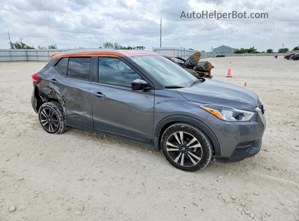 3N1CP5CU4KL568068 2019 NISSAN KICKS Серый Передняя правая четверть