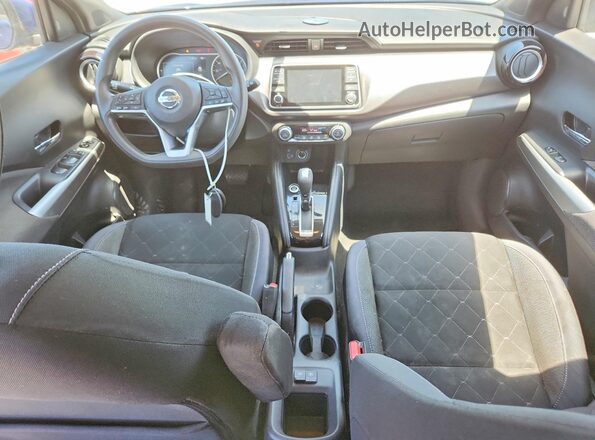 3N1CP5CU5KL516982 2019 NISSAN KICKS Blue Dashboard view