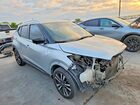2018 Nissan Kicks Sr Серебряный vin: 3N1CP5CU6JL538701