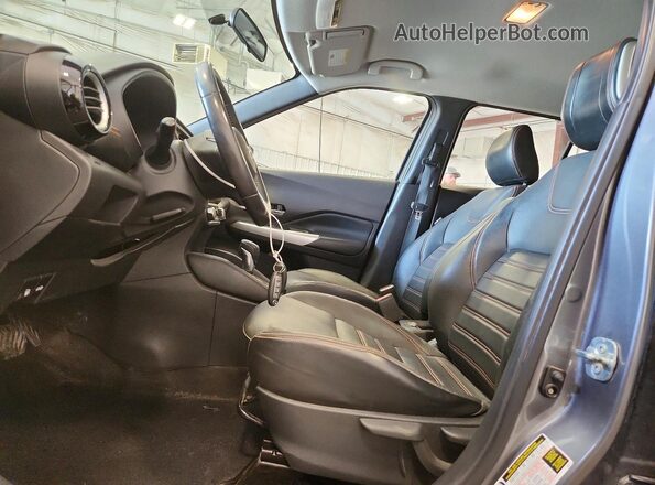 3N1CP5CU7JL526489 2018 NISSAN KICKS Gray Widok wnętrza z przodu