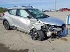 2018 Nissan Kicks Sr Silver vin: 3N1CP5CU8JL528994