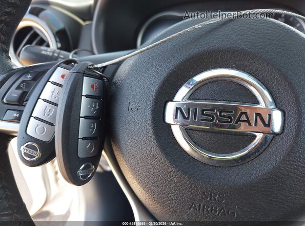 3N1CP5CU9KL494663 2019 NISSAN KICKS Silver Widok deski rozdzielczej