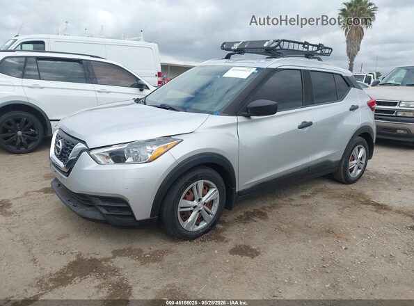 3N1CP5CUXJL535235 2018 NISSAN KICKS Silver Front left