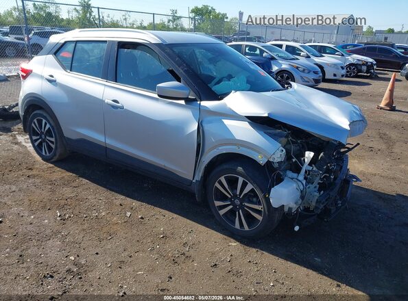 3N1CP5CV2LL568077 2020 NISSAN KICKS Серебряный Передняя правая четверть