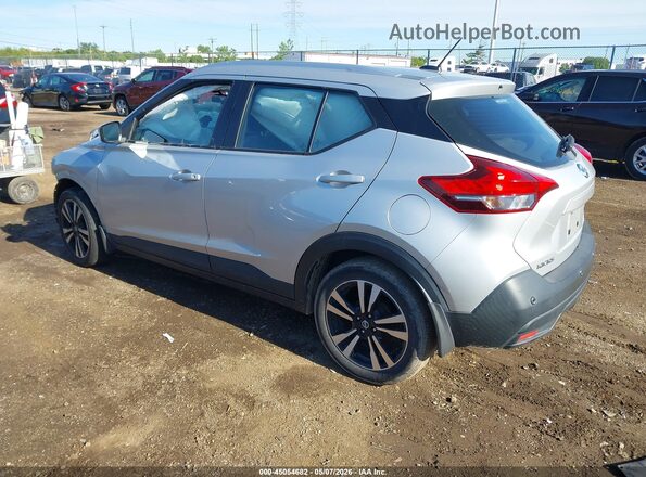 3N1CP5CV2LL568077 2020 NISSAN KICKS Серебряный Задняя левая четверть