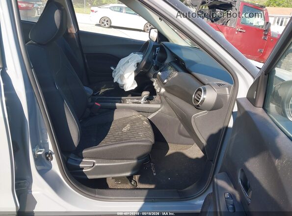 3N1CP5CV3PL498420 2023 NISSAN KICKS Gray Vista interior delantera