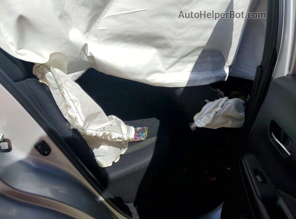 3N1CP5CV4LL523772 2020 NISSAN KICKS Серебряный Вид задних сидений
