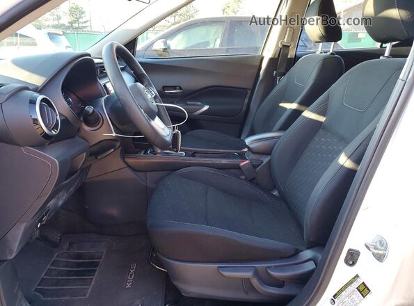 3N1CP5CV4PL480217 2023 NISSAN KICKS White Widok wnętrza z przodu