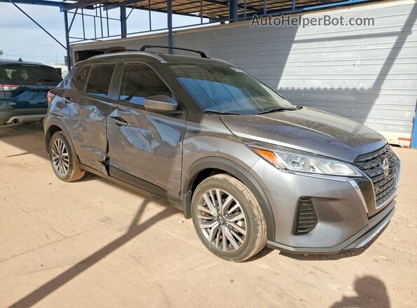 3N1CP5CV6RL526911 2024 NISSAN KICKS Серый Передняя правая четверть