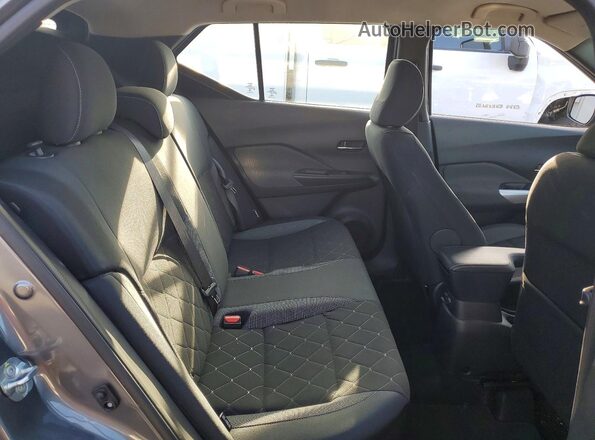 3N1CP5CV7LL479184 2020 NISSAN KICKS Gray Rear seats view