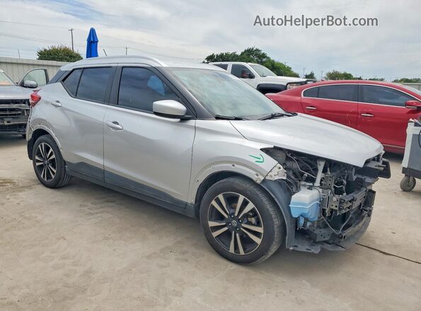 3N1CP5CV7LL555762 2020 NISSAN KICKS Silver Передня права чверть