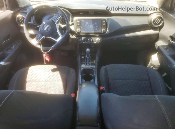 3N1CP5CV8PL520718 2023 NISSAN KICKS Gray Vista del salpicadero