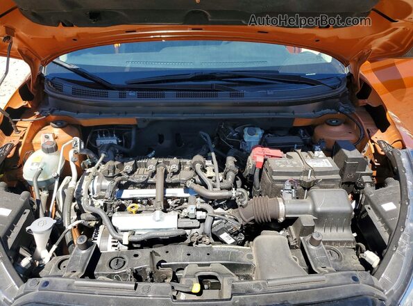 3N1CP5CV9RL516888 2024 NISSAN KICKS Orange Widok wnętrza z tyłu