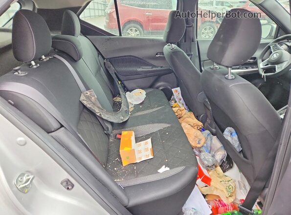 3N1CP5CVXLL504854 2020 NISSAN KICKS Silver Vista de los asientos traseros