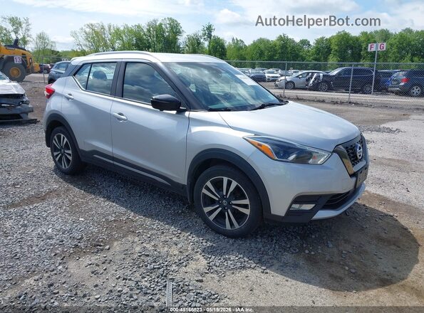 3N1CP5DV0LL533729 2020 NISSAN KICKS Silver Przód prawy