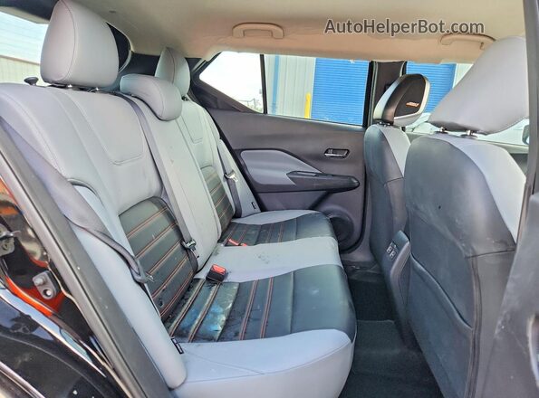 3N1CP5DV3RL487533 2024 NISSAN KICKS Black უკანა სალონის ხედი