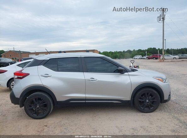 3N1CP5DV5LL548503 2020 NISSAN KICKS Silver უკანა სალონის ხედი