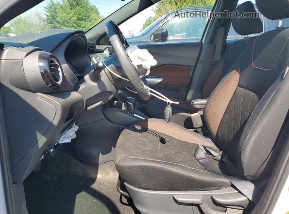 3N1CP5DV8LL544445 2020 NISSAN KICKS White Vista interior delantera