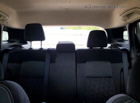 3N8AP6CA1SL385389 2025 NISSAN KICKS White უკანა სავარძლების ხედი