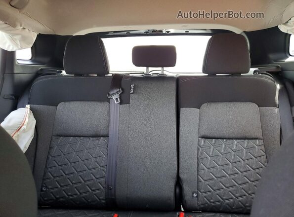 3N8AP6CA4SL429367 2025 NISSAN KICKS Gray Հետևի նստատեղերի տեսք