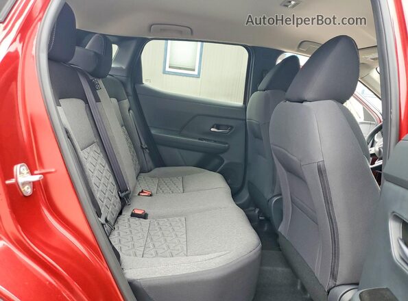 3N8AP6CB3TL338908 2026 NISSAN KICKS Red Vista interior trasera