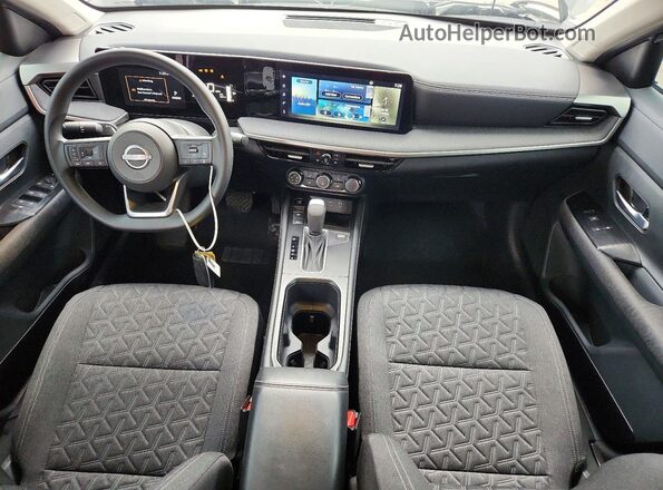 3N8AP6CB4SL426817 2025 NISSAN KICKS Черный Вид панели приборов