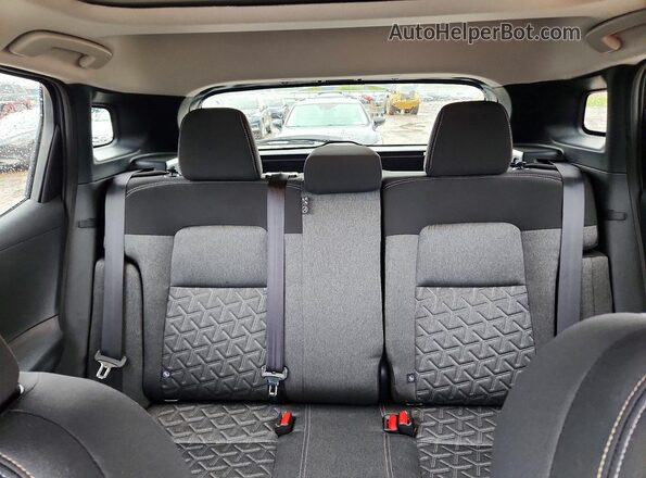 3N8AP6CB5SL425465 2025 NISSAN KICKS Gray Widok tylnych siedzeń