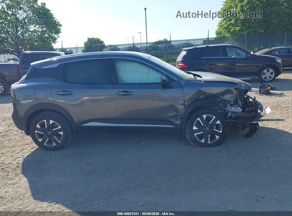 3N8AP6CB7TL307631 2026 NISSAN KICKS Серый Вид задней части салона