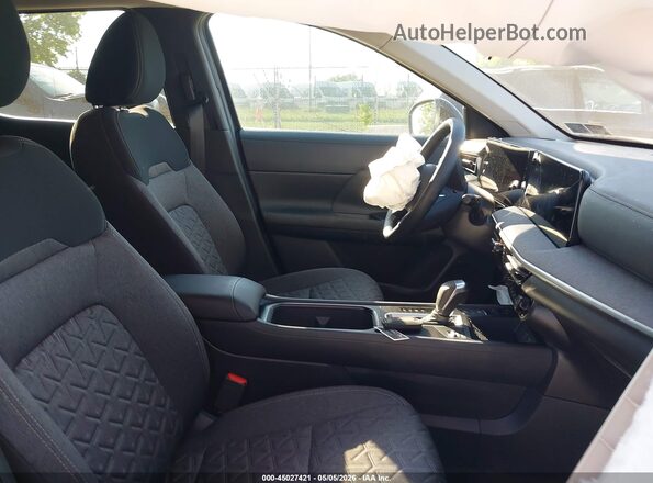 3N8AP6CB7TL307631 2026 NISSAN KICKS Серый Вид салона спереди