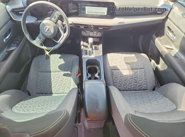 3N8AP6CB8SL405291 2025 NISSAN KICKS White წინა პანელის ხედი