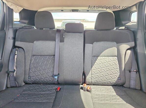 3N8AP6CB8SL405291 2025 NISSAN KICKS White უკანა სავარძლების ხედი
