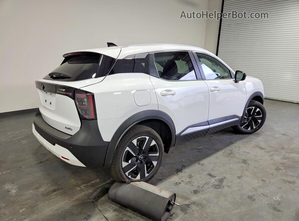 3N8AP6CBXTL389516 2026 NISSAN KICKS Белый Задняя правая четверть