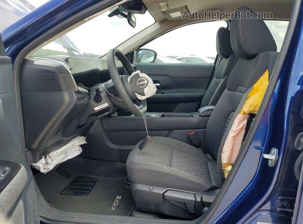 3N8AP6CE6TL310417 2026 NISSAN KICKS Синий Вид салона спереди