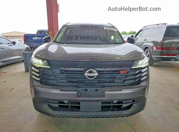 3N8AP6DA3TL381148 2026 NISSAN KICKS Серый Вид спереди